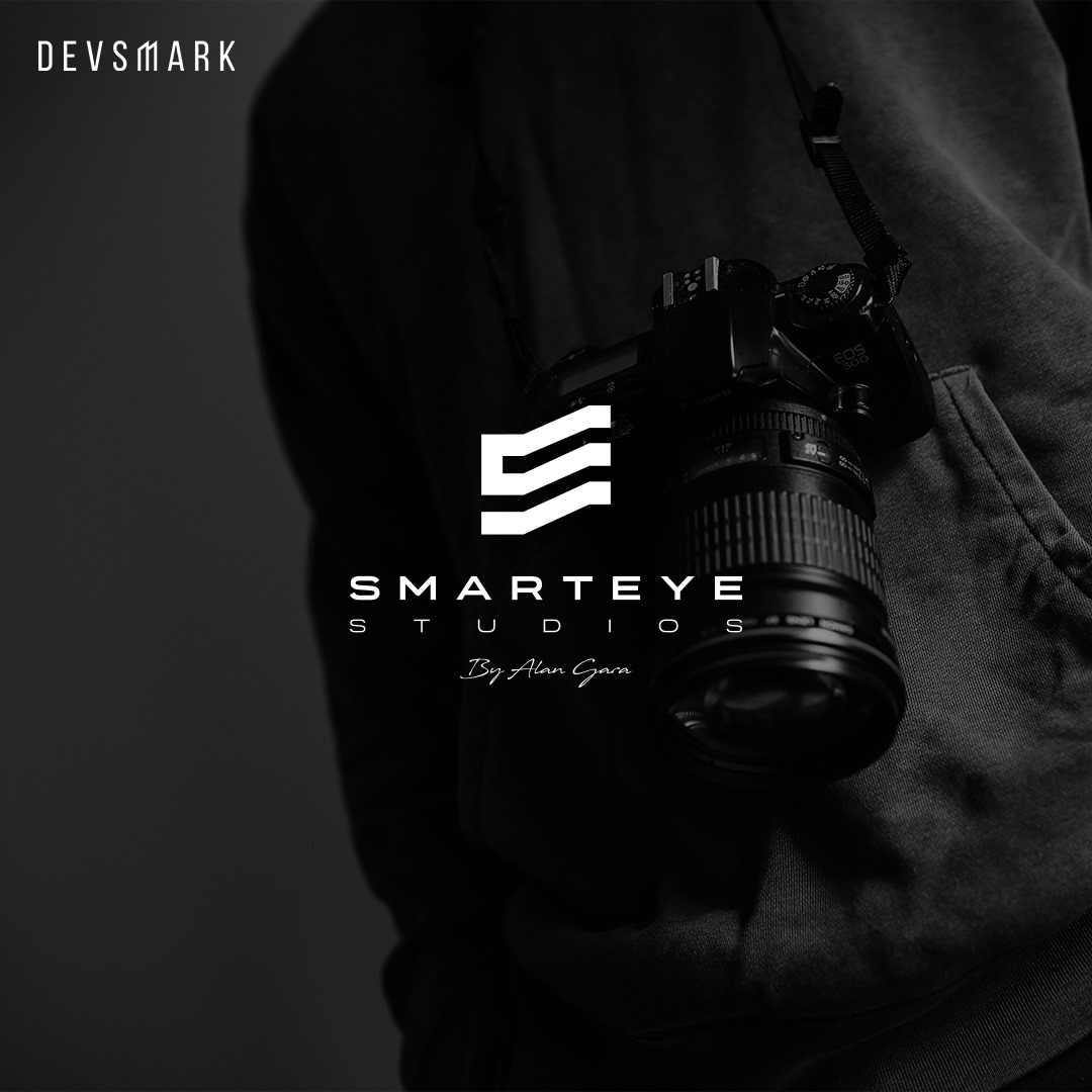 Smart Eye Logo Design